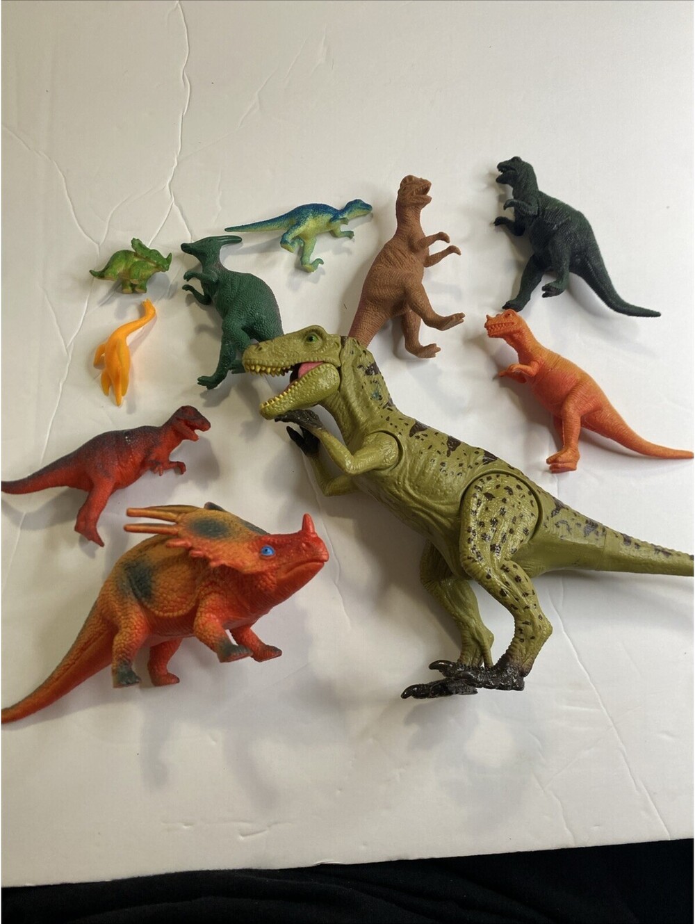Toy Dinosaurs Mixed Lot of 10 Figures Vintage-Modern - View Pictures-Dinosaur